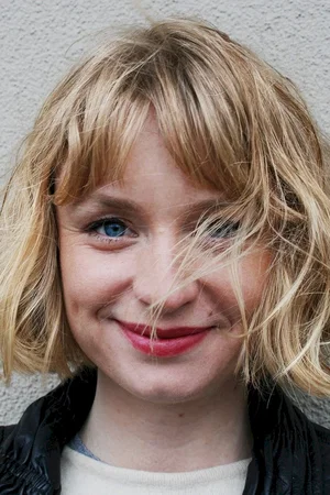  Leonie Krippendorff photo
