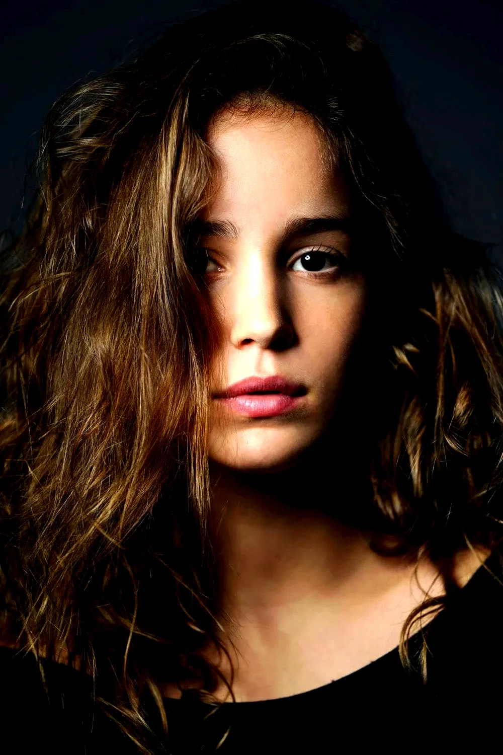  Alba Baptista