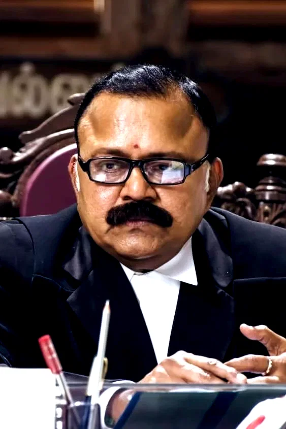  Radha Ravi