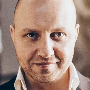 Photo star :  Mikhail Petrenko