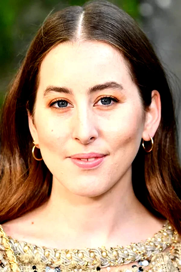  Alana Haim
