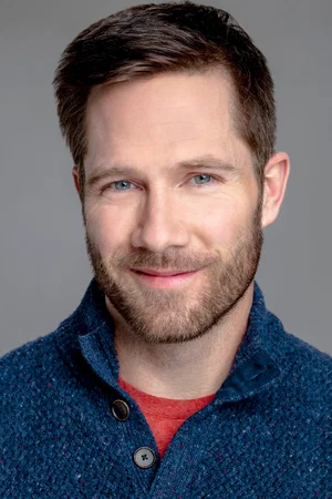Luke MacFarlane