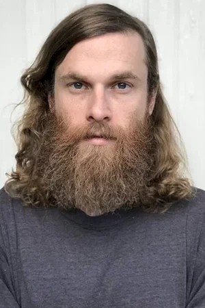  Elijah Ungvary photo