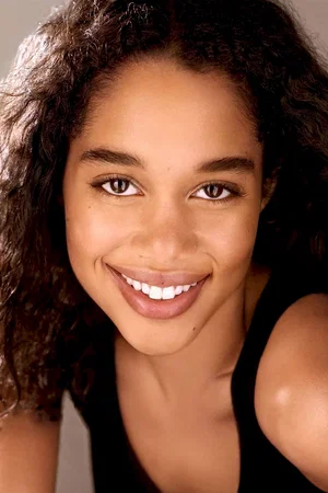  Laura Harrier