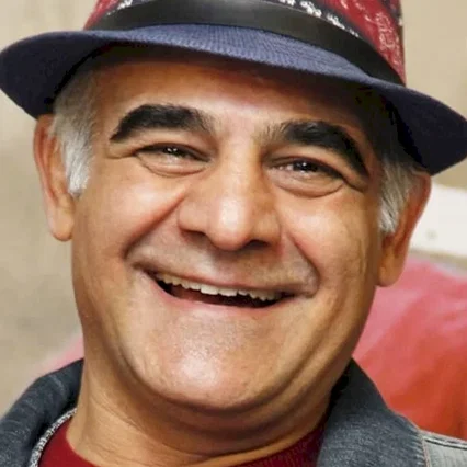  Siavash Cheraghipour