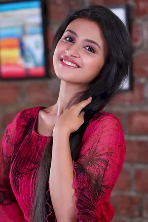  Ritika Shrotri photo