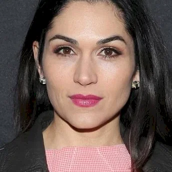 Lela Loren