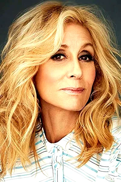  Judith Light