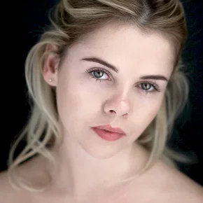 Photo star :  Saoirse-Monica Jackson