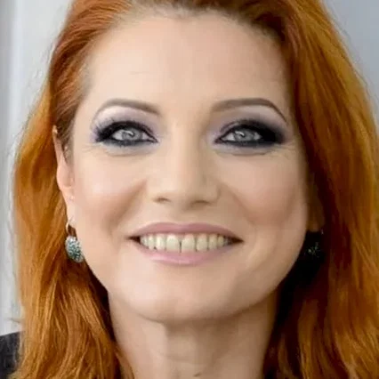  Claudia Ieremia