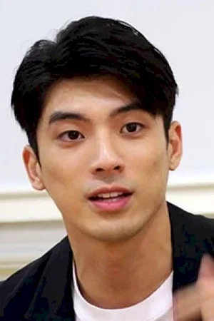  J.C. Lin photo