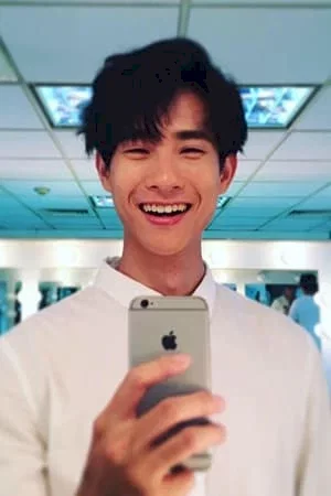  Yan-Ze Lu photo