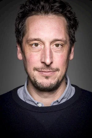  Hans Low photo