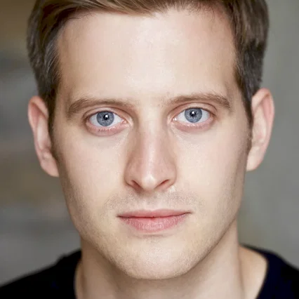  Nicholas Ralph