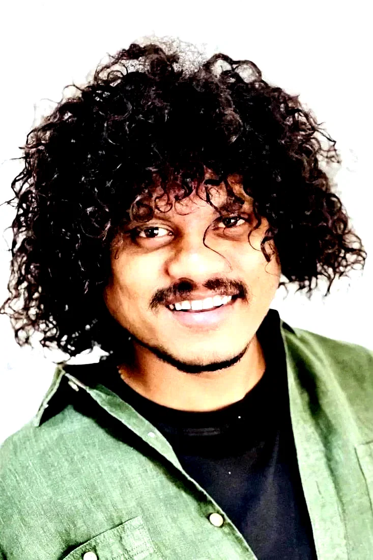  Pugazh