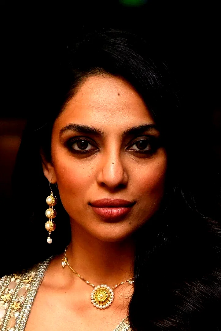 Sobhita  Dhulipala
