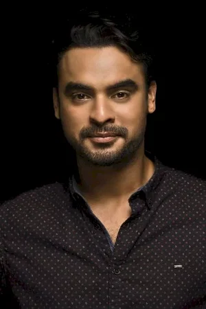 Tovino Thomas photo