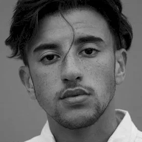 Photo star :  Riadh Belaïche