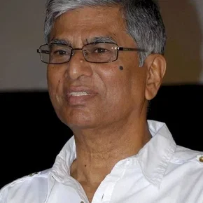 Photo star :  S. A. Chandrasekhar