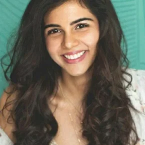 Photo star :  Kalyani Priyadarshan