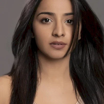  Mahima Makwana