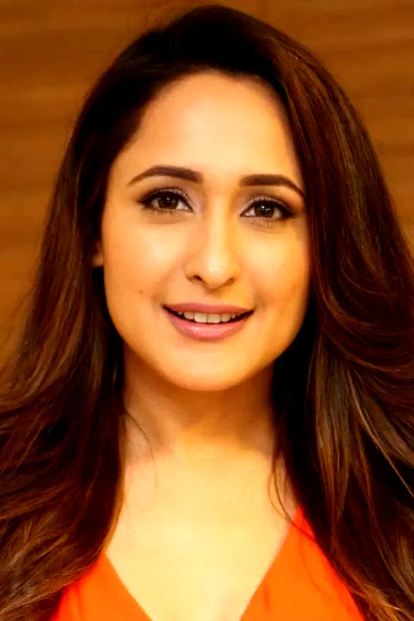  Pragya Jaiswal