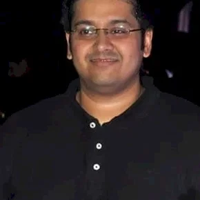 Photo star :  Milap Zaveri
