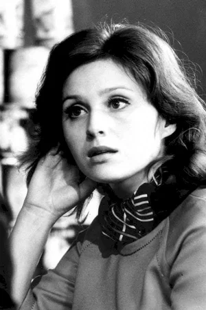  Emilia Vasaryova photo
