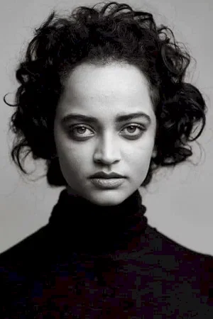  Anjali Sivaraman photo