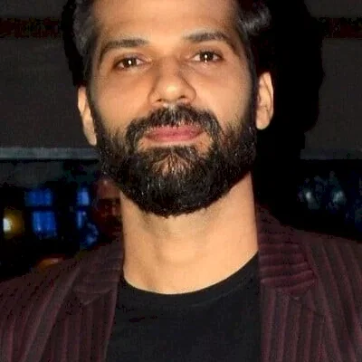  Neil Bhoopalam