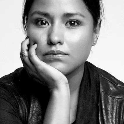  Eileen Yañez