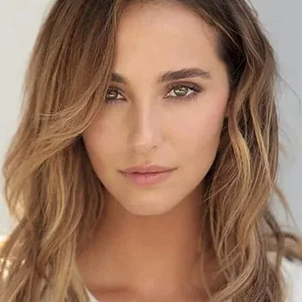  Lorynn York