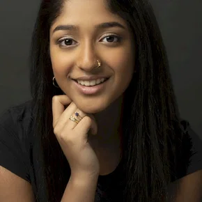 Photo star :  Maitreyi Ramakrishnan