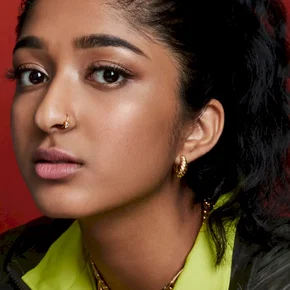 Photo star :  Maitreyi Ramakrishnan