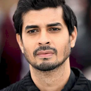 Photo star :  Tahir Raj Bhasin