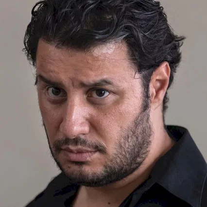  Javad Ezzati