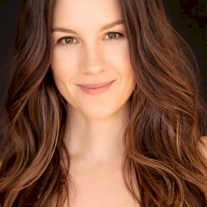  Andrea Agur