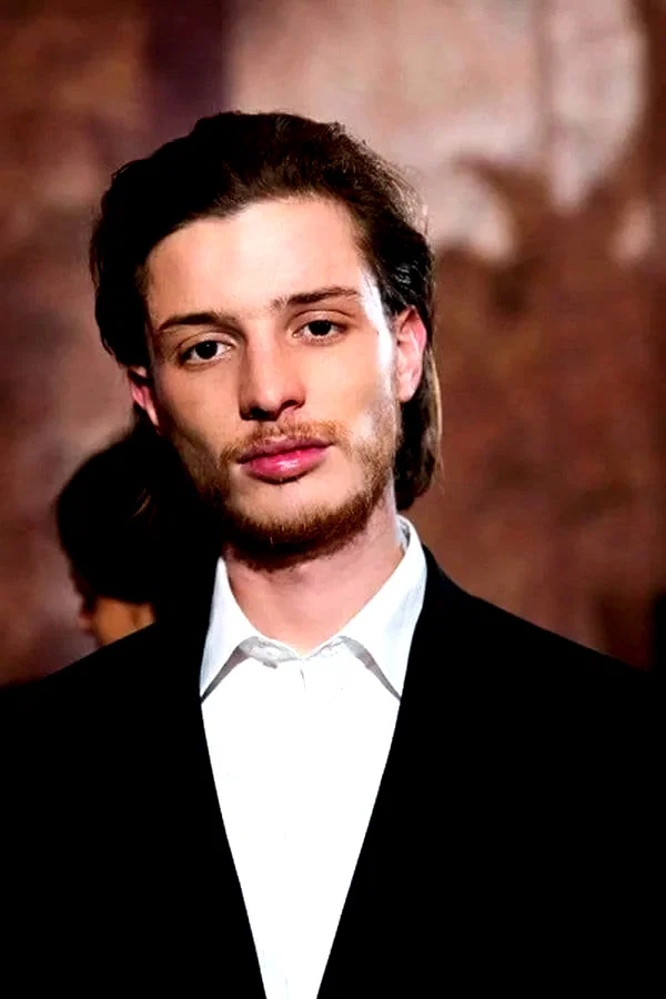  Idir Azougli