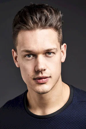  Lucas Penner