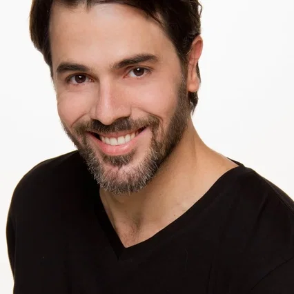  Cláudio Lins