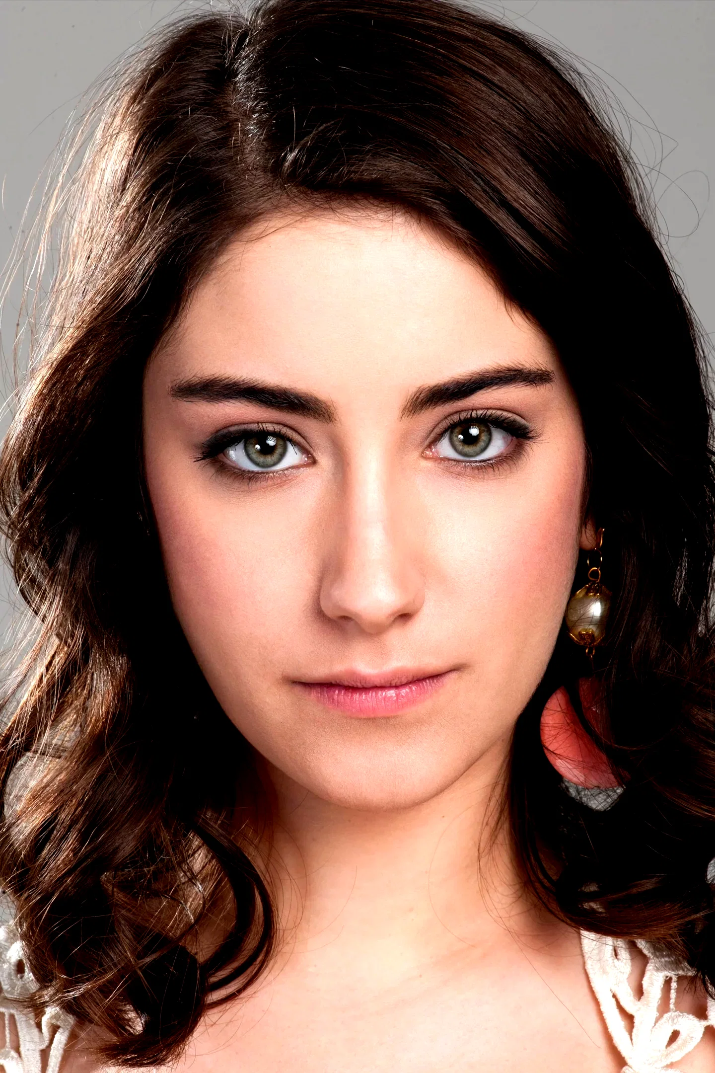  Hazal Kaya