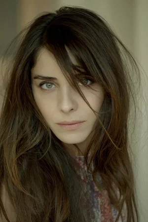  Nur Fettahoglu photo