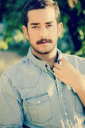  Enis Arıkan