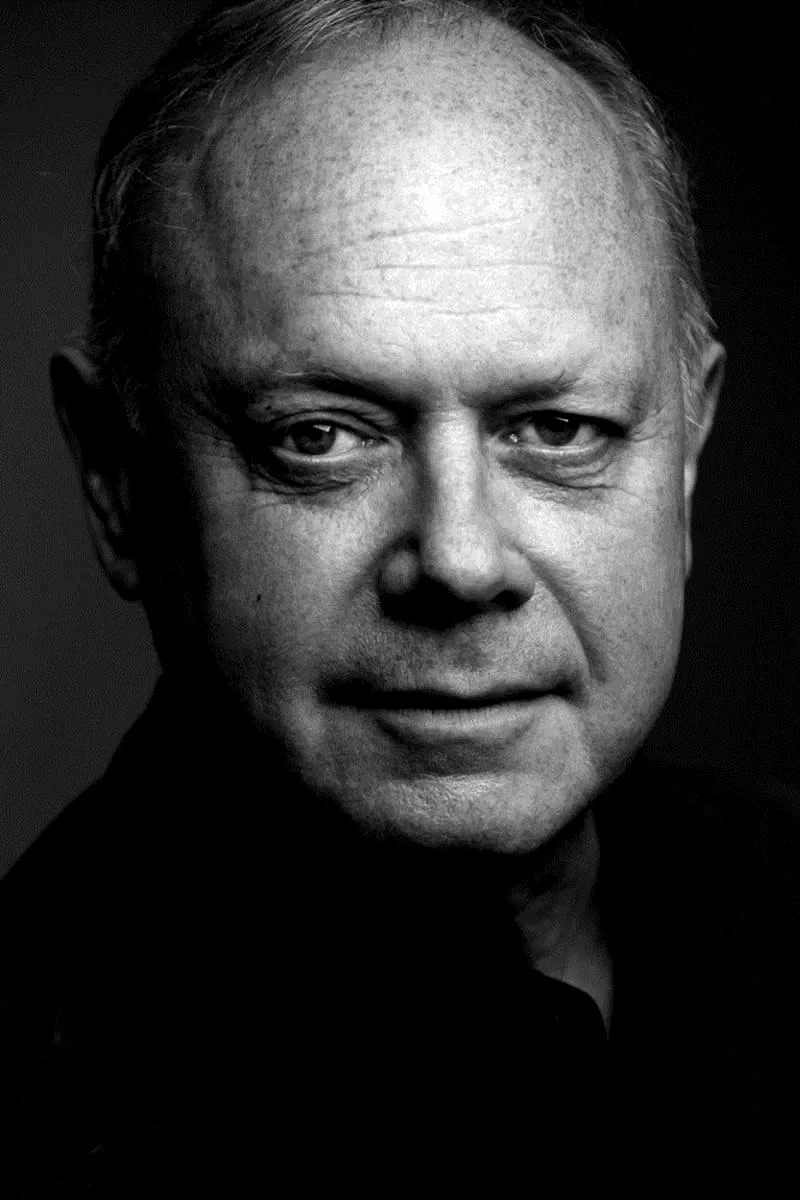 Jonathan Coy