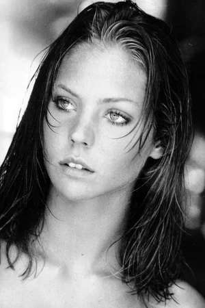  Carole Andre photo
