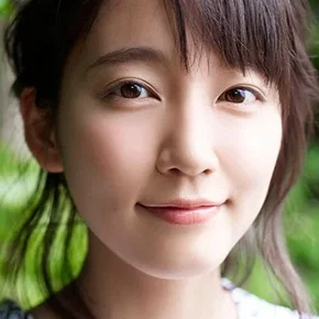 Photo star :  Riho Yoshioka
