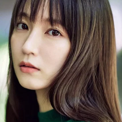  Riho Yoshioka