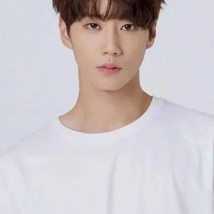  Lee Jun-young