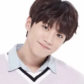 Photo star :  Lee Jun-young