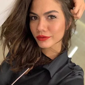 Photo star :  Demet Özdemir